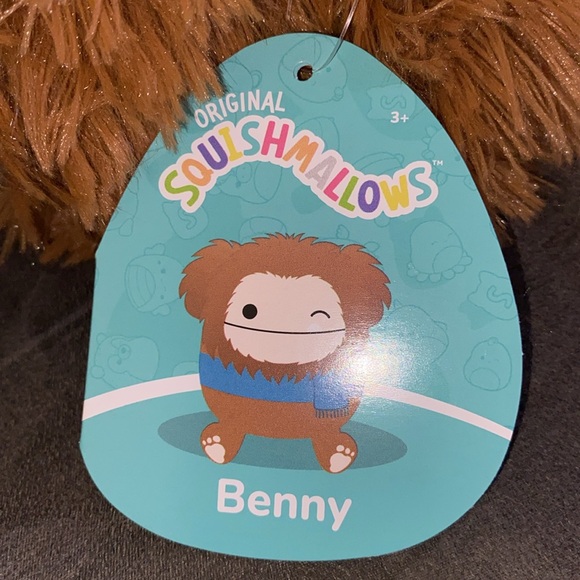 Squishmallows Benny the big foot with scarf - Picture 4 of 6